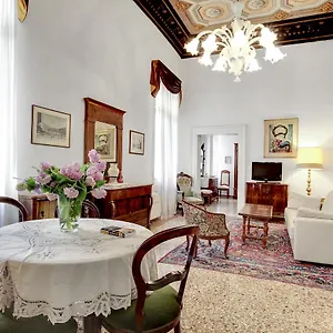  Apartment Testa Italy