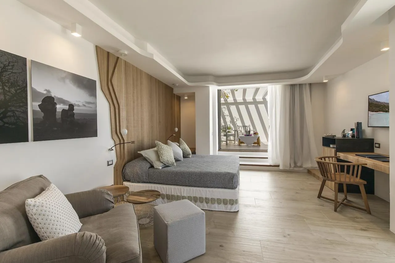 Hotel Grand Relais Dei Nuraghi (Adults Only) Baja Sardinia 5*,